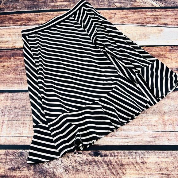 Talbots Ruffle Knee Length Midi Wrap Skirt Black White Striped Small Stretch - Picture 1 of 10